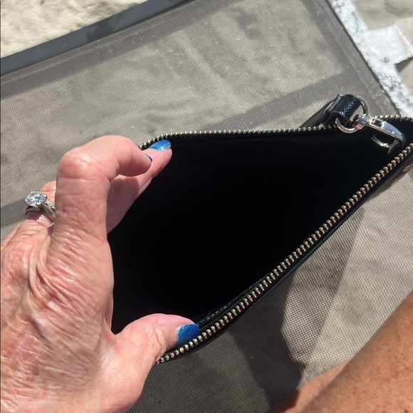 White House, Black market wristlet - Picture 4 of 7